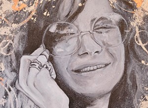 Peinture d'une femme en noir et blancs avec quelques touches d'orangées. La femme a des lunettes rondes et souris avec les yeux fermés.